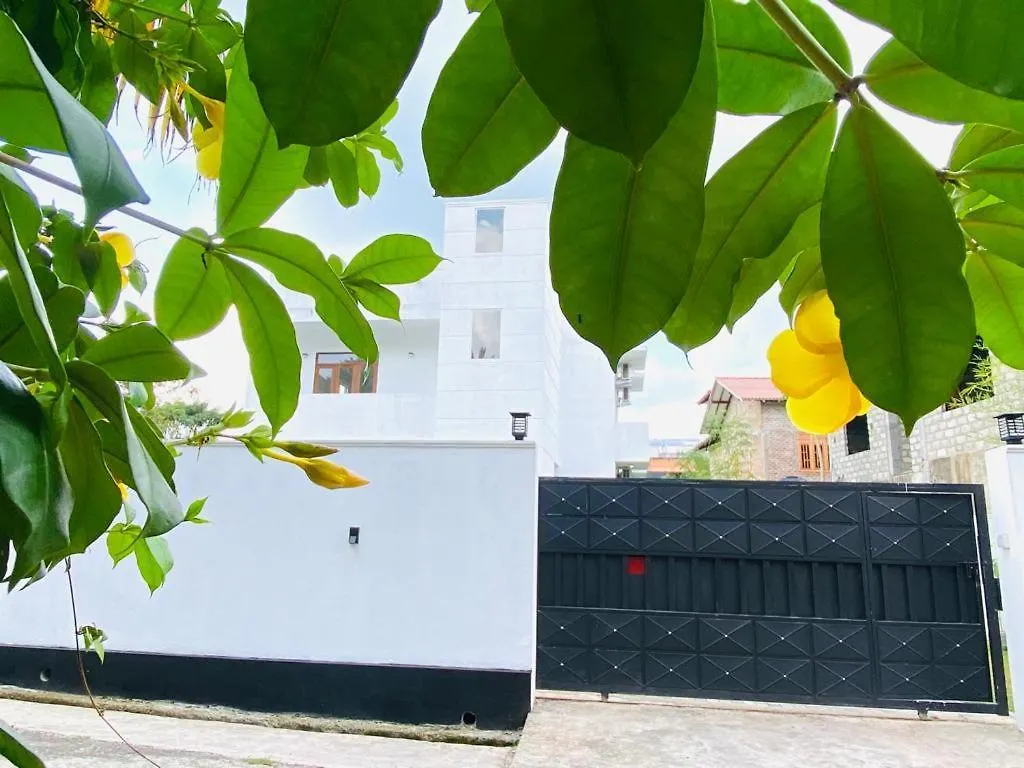 Minuwangoda Twinstop Villa סרי לנקה